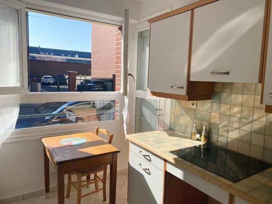 Appartement Spacieux Hyper Centre Proximite Immediate Cathedrale, Musee De Picardie, Coliseum *